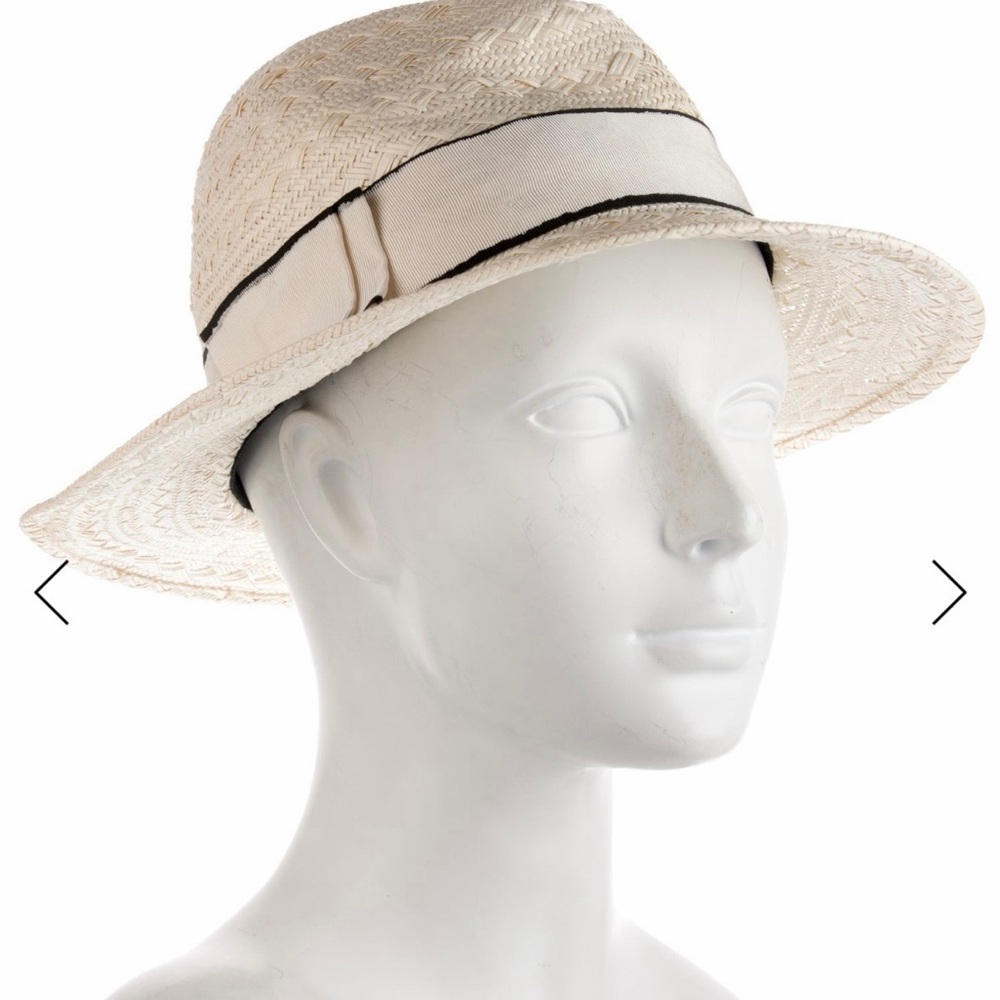 Eres Women's Sunhat Ivory with Navy Blue lined Cream Grosgrain Ribbon